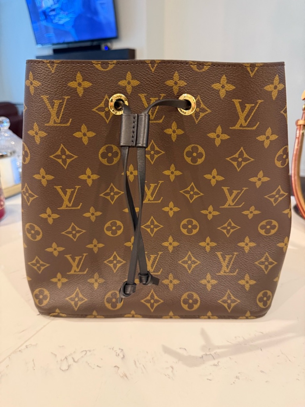 Louis Vuitton Monogram Canvas NeoNoe MM
